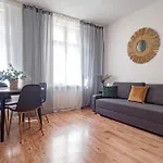 아파트 As 2-pokojowy Rynek Ratusz 13-14 *